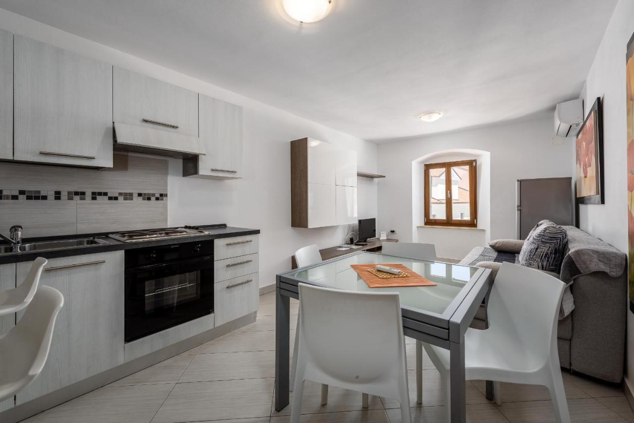 Apartments Dante Умаг Екстериор снимка