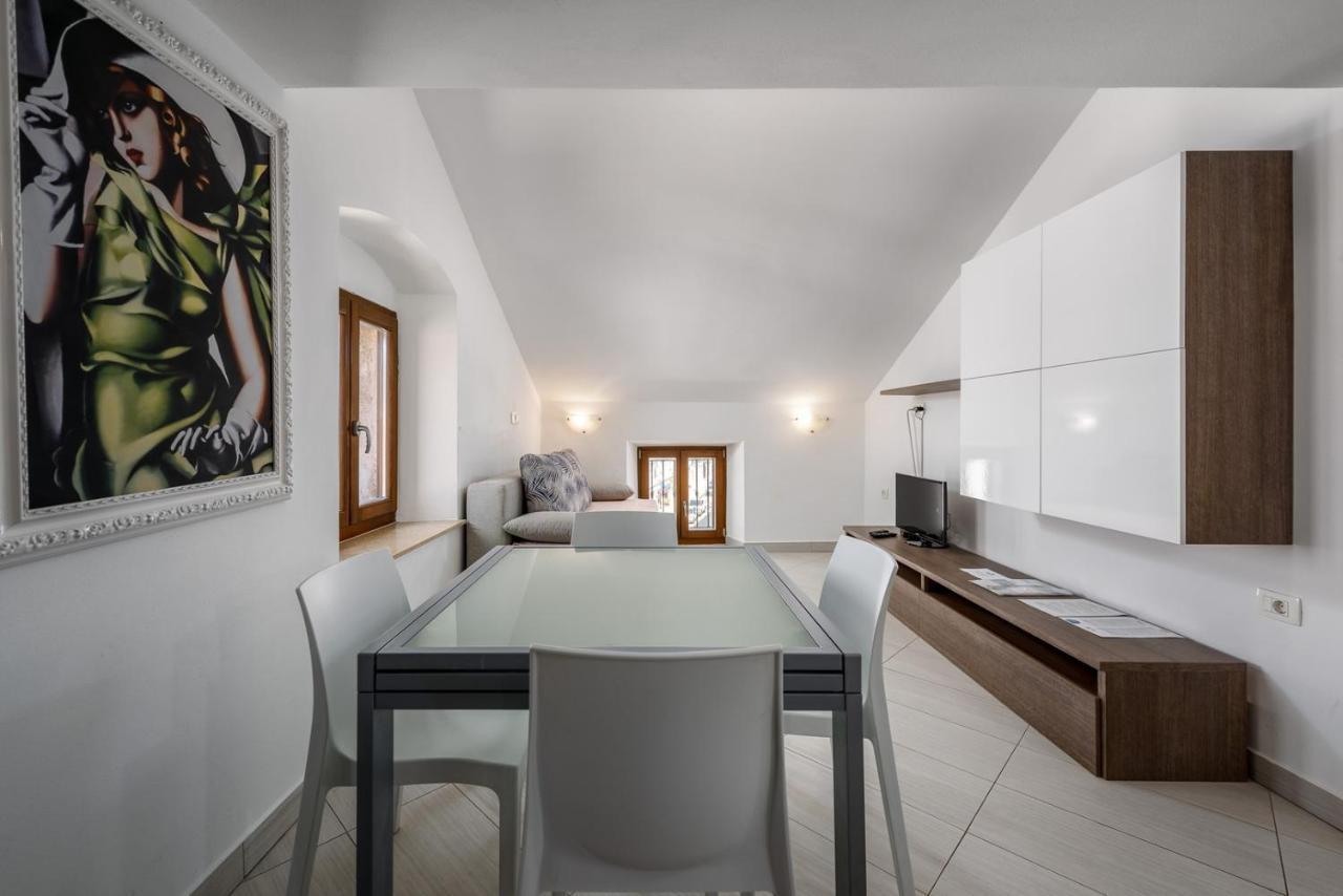 Apartments Dante Умаг Екстериор снимка